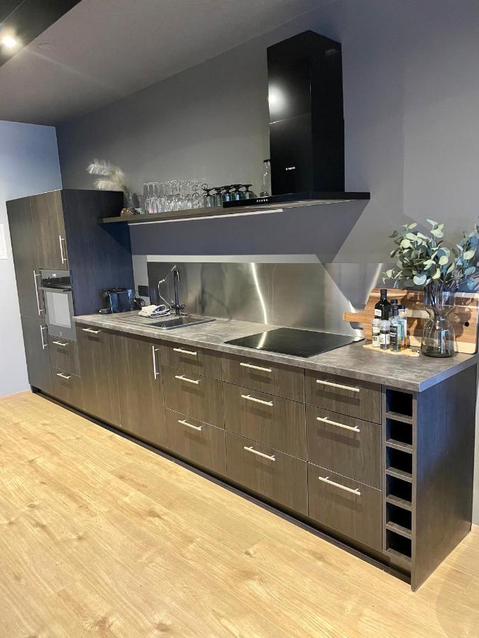 Apartment Lovely With Hot Tub Access *